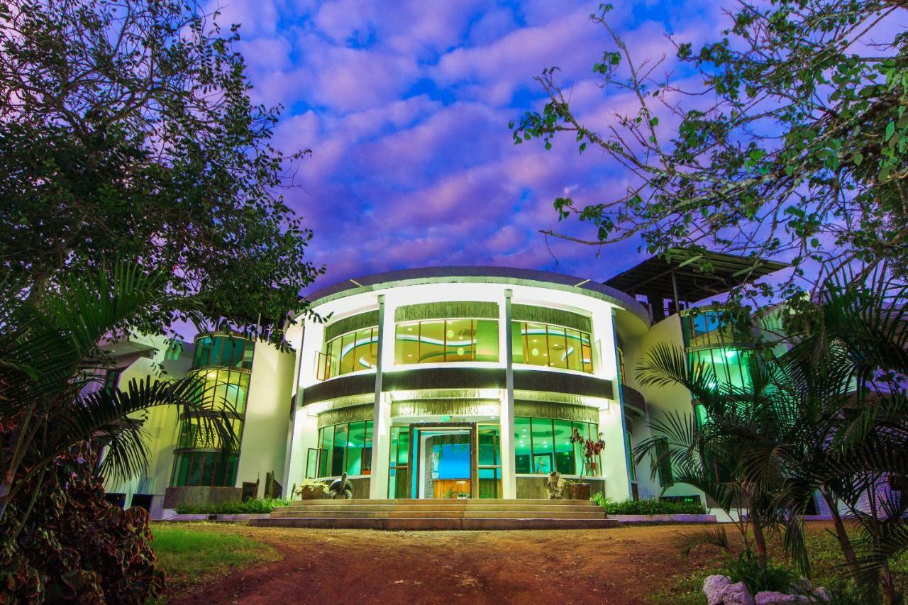 Galapagos Tortuga Bay Hotel Puerto Ayora  Exterior foto